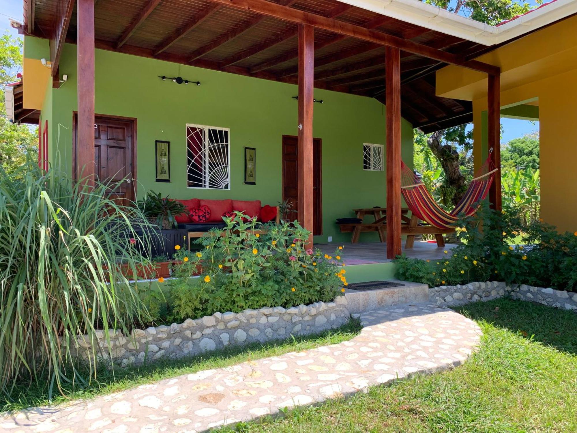 Green Queendom Farm And Lodging Oracabessa Kültér fotó